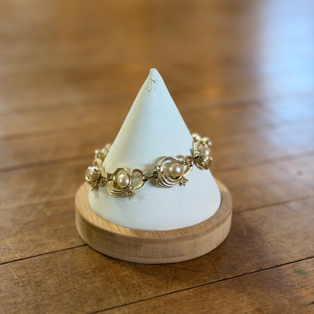Vtg Gold‎ Tone Faux Pearl Open Work Bracelet Elegant MCM Patina